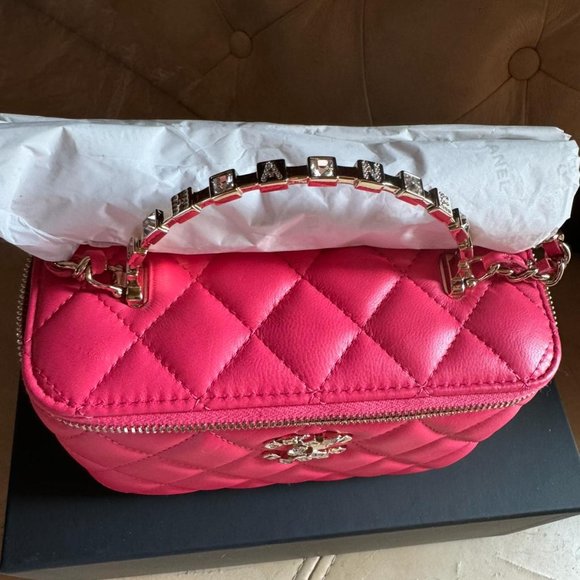 New Chanel Fuchsia Quilted Leather Clutch with Chain Bag Limited Edition - Picture 4 of 16